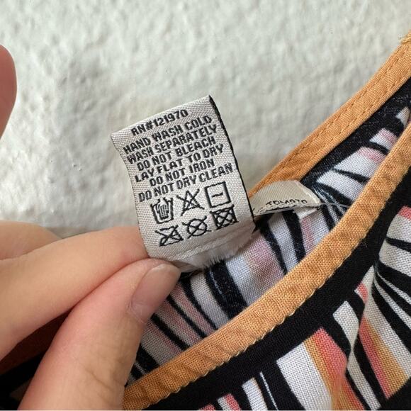 Flying Tomato Hot Pink Handkerchief Midi Dress Size Medium - Picture 7 of 7